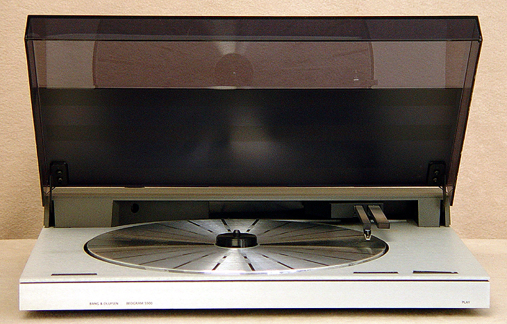 B&O S500 turntables