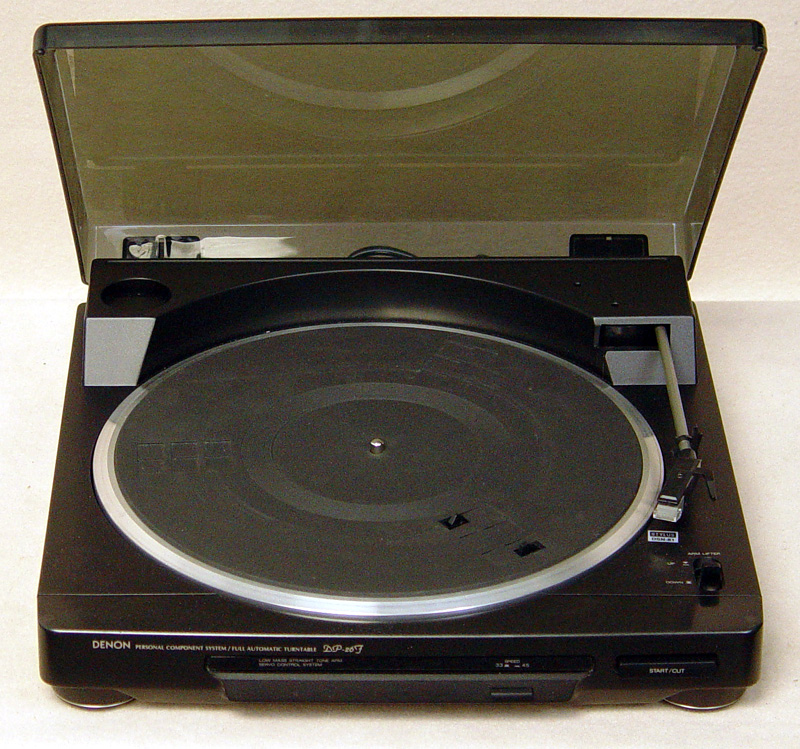 Denon DP-26F turntables