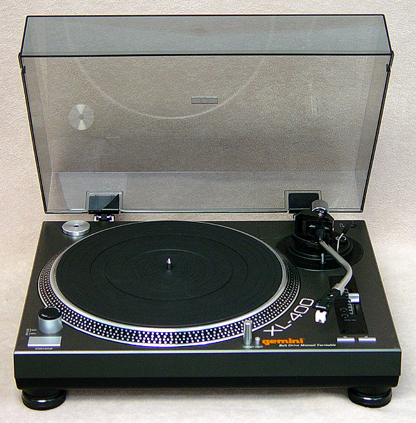 Gemini XL-400 turntables