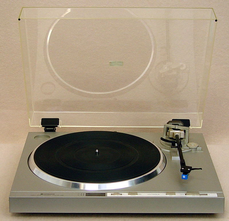 Hitachi HT-40S turntables